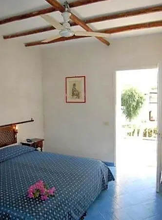 Hotel Conti Vulcano (Isola)